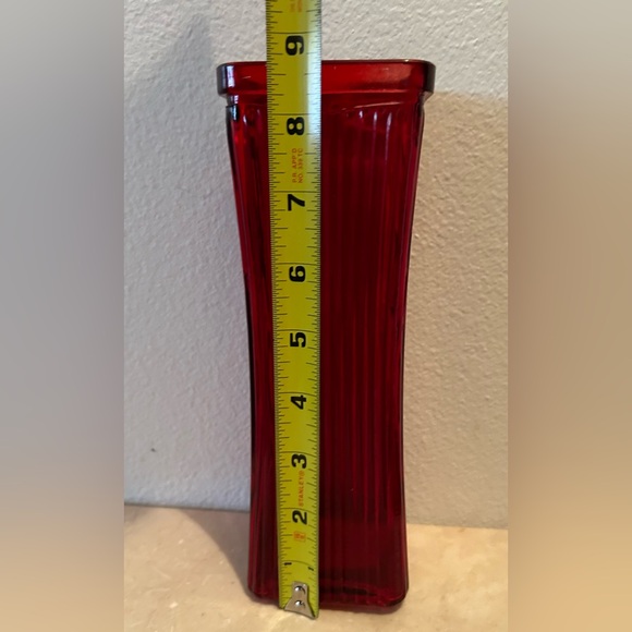 Ruby Red Square Vase. 8.75” - Picture 13 of 16